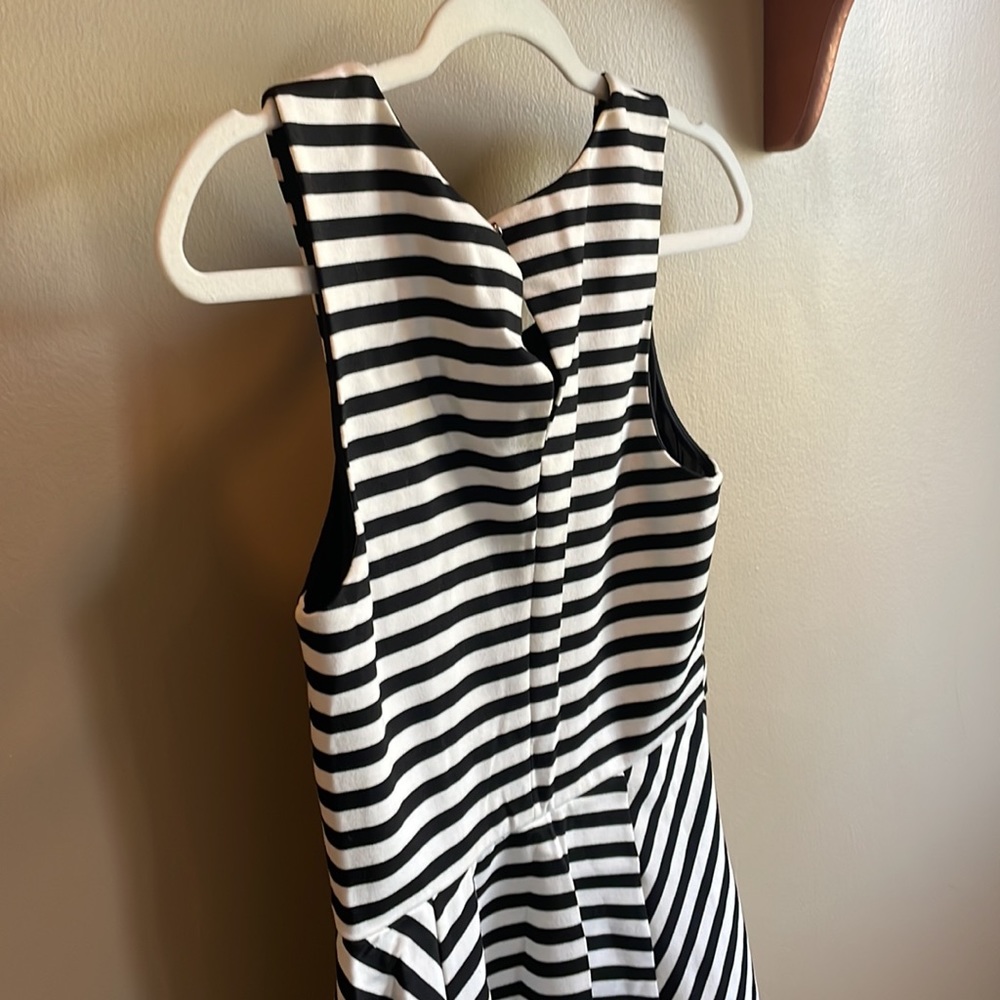 EXPRESS DRESS - Picture 3 of 4